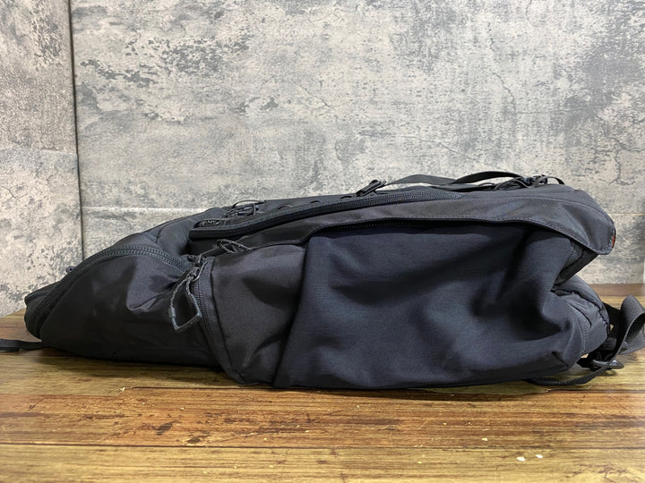 JZ239 ROKA TRANSITION PACK バックパック 黒