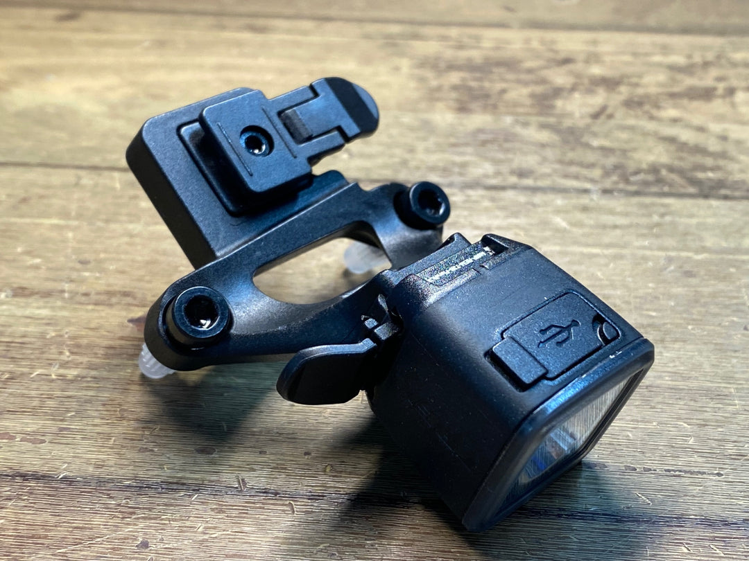 JI319 ボントレガー BONTRAGER FLARE R CITY リアライト 点灯確認済み サドルマウント付き
