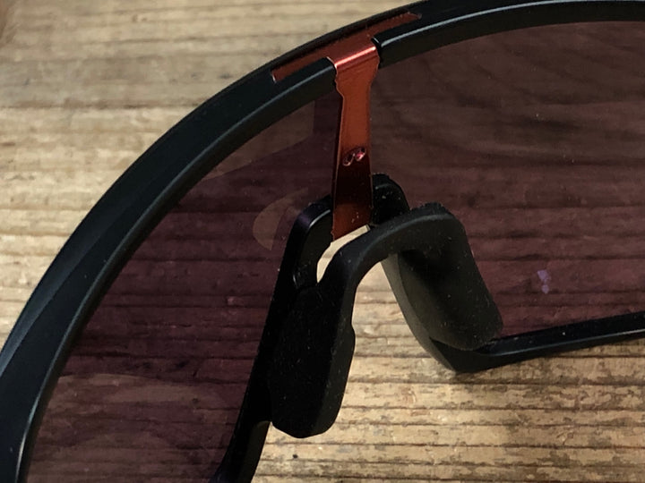 JT188 オークリー OAKLEY スートロ SUTRO アイウェア サングラス PRIZMレンズ 黒