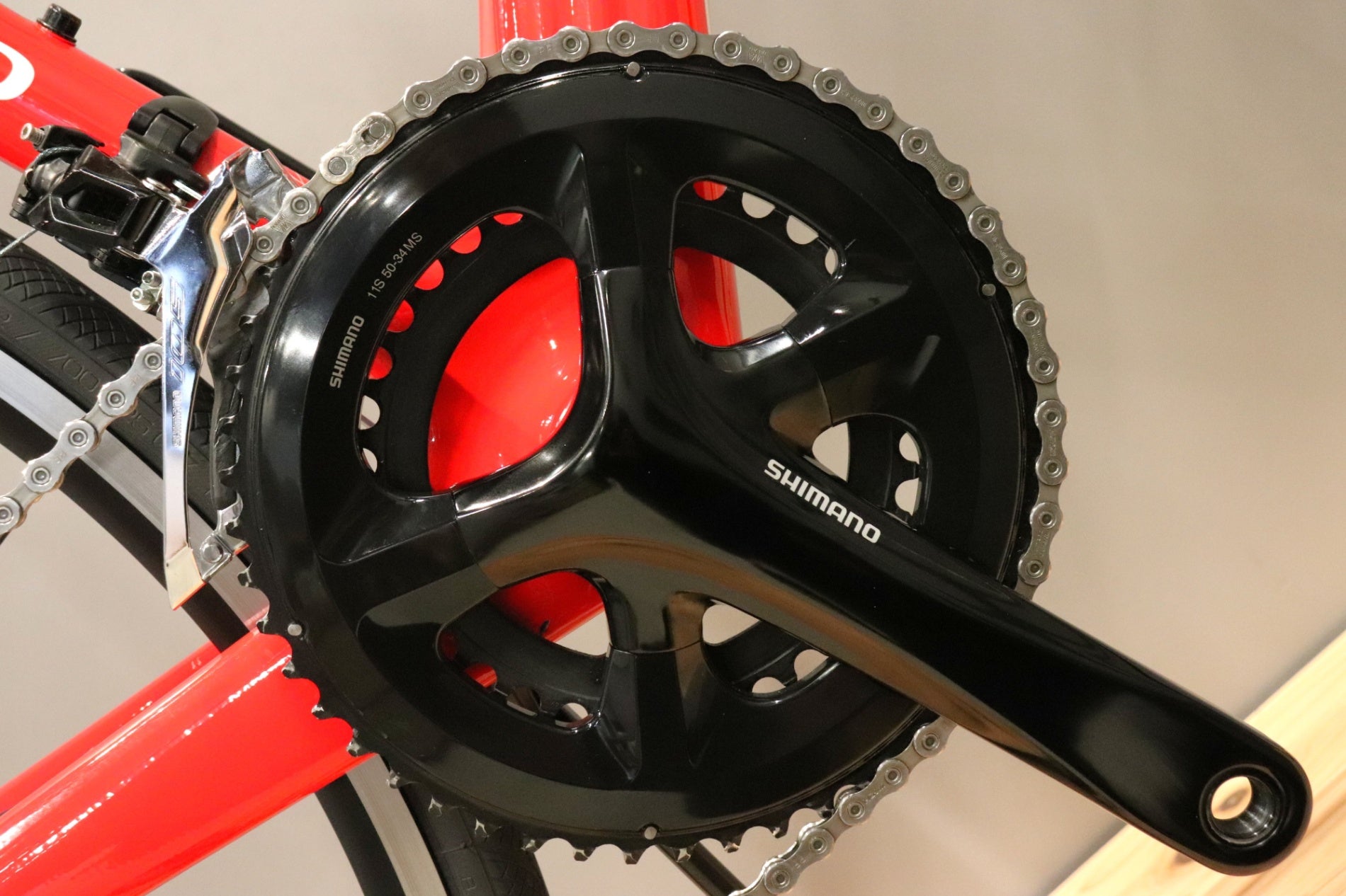 ピナレロ PINARELLO アングリル ANGLIRU 2018モデル 430サイズ シマノ