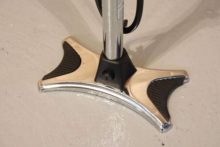 サーファス SERFAS FPD-200 デジタルメーターフロアポンプ 空気入れ ヒラメ横カム仕様 仏式対応 【千葉店】