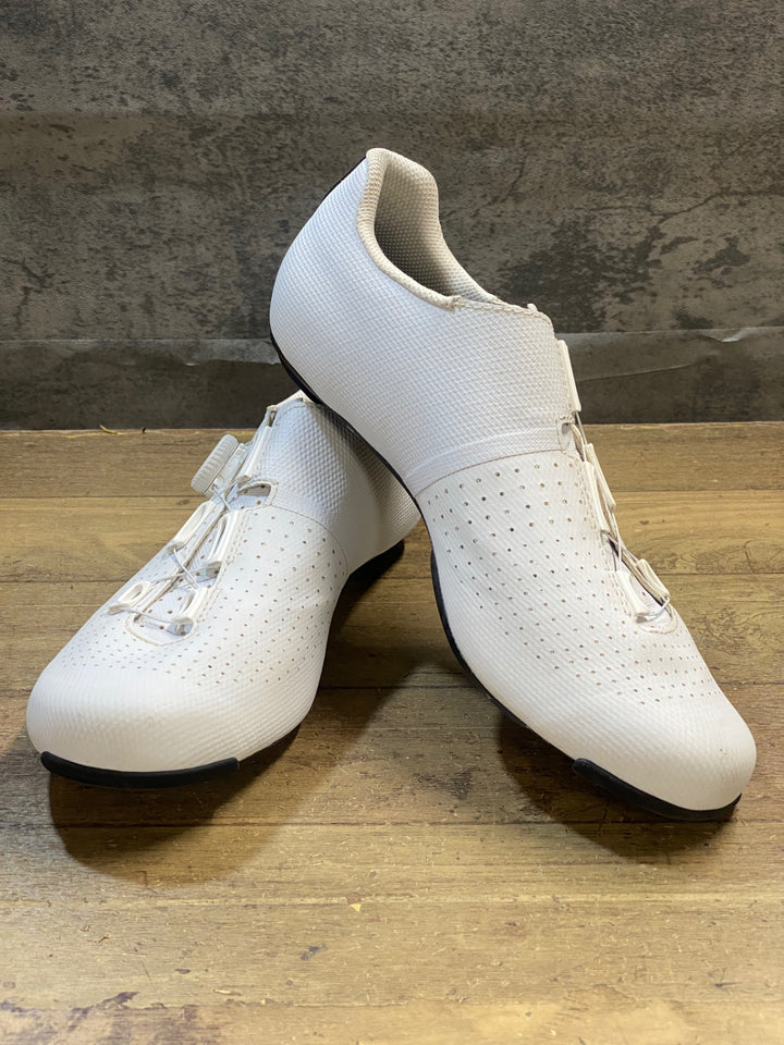 KL851 フィジーク fizik TEMPO DECOS CARBON WIDE SHOES ビンディングシューズ 白 BOA 3穴 EU42.5