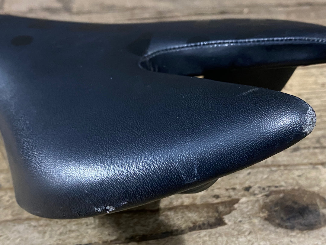 KP946 フィジーク fizik ARDEA サドル 黒 MANGANESEレール