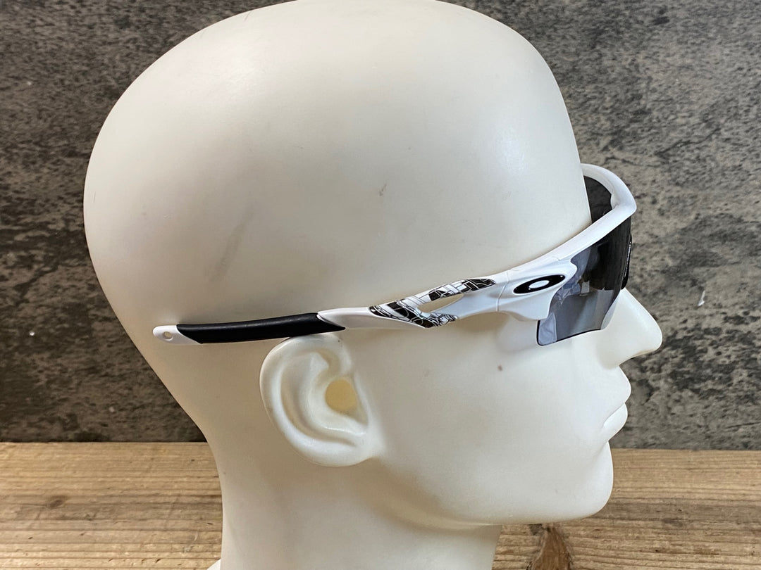 JT784 オークリー OAKLEY レーダーロック RADARLOCK サングラス アイウェア 白 黒