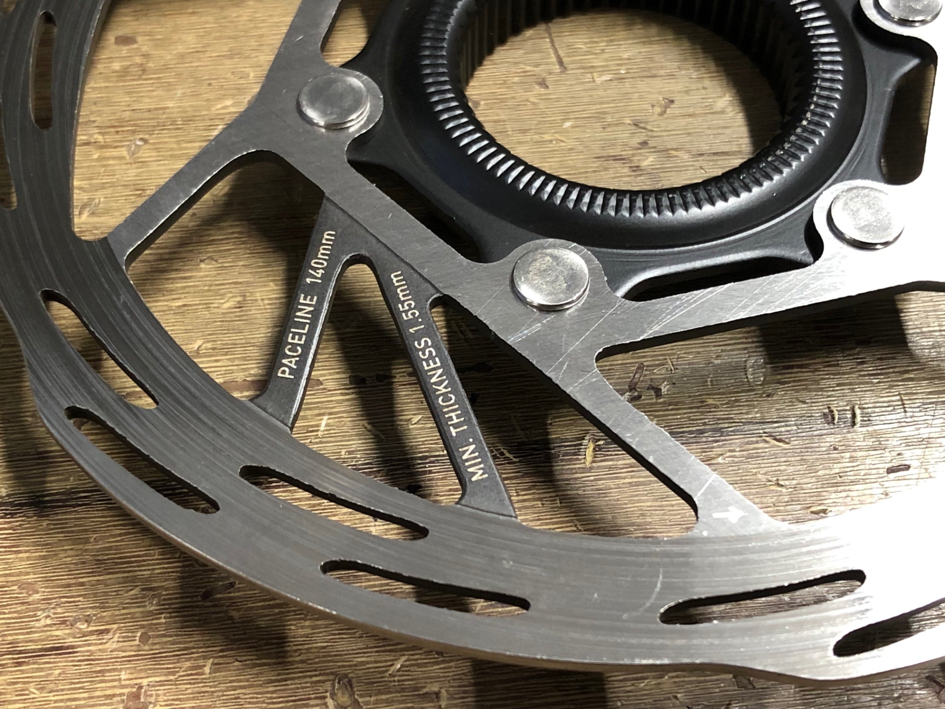 SRAM PACELINE ブレーキローター 140mm センターロック 00.5018