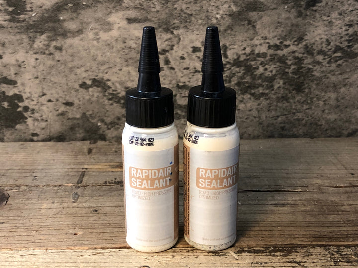 JP000 スペシャライズド SPECIALIZED RAPIDAIR TIRE SEALANT シーラント液 60ml 2本セット 未使用 EXP:22-02-2025