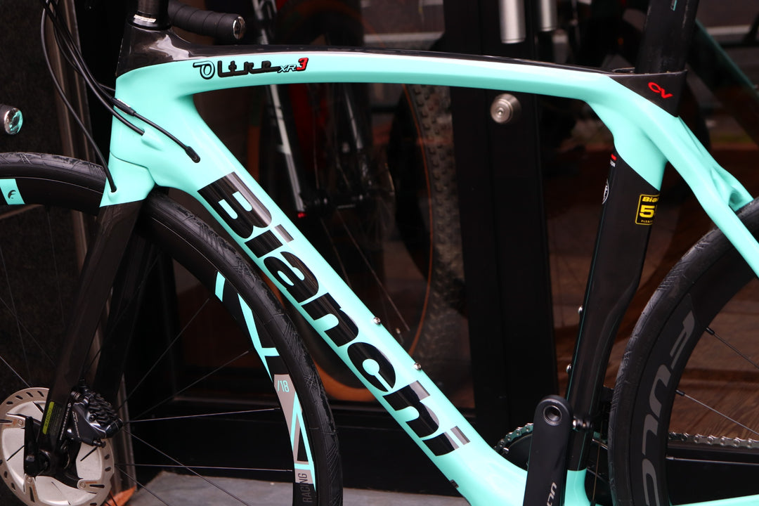 ビアンキ BIANCHI オルトレ OLTRE XR3 DISC 2021モデル 55サイズ シマノ アルテグラ R8020 11S カーボン ロードバイク 【東京南麻布店】