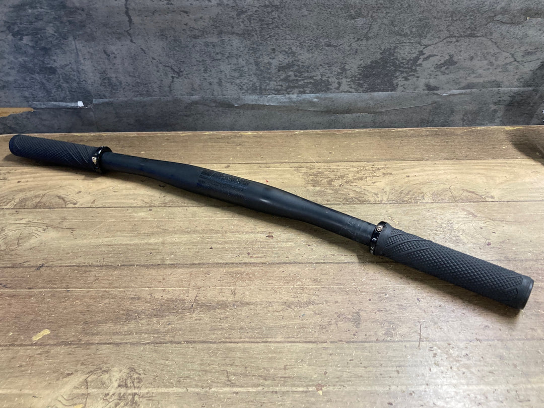 KQ917 スペシャライズド SPECIALIZED S-WORKS カーボン フラットハンドル 590mm Φ31.8 ※LIZARD SKINS MACASKILLグリップ付属