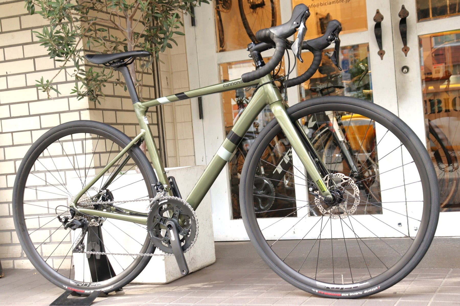 キャノンデール Cannondale キャド CAAD13 DISC 2020モデル シマノ 105