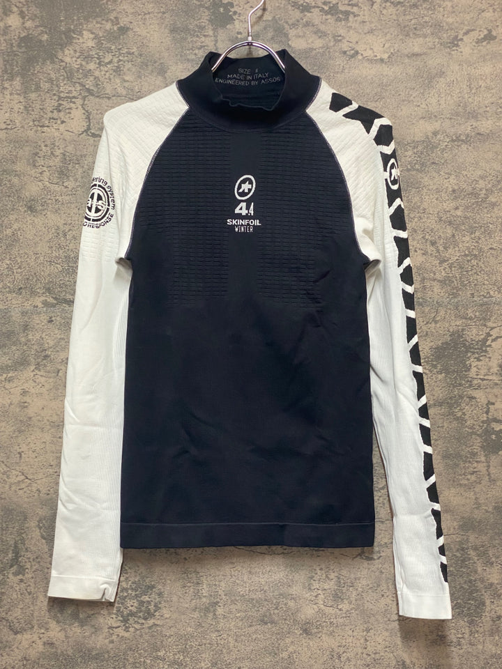 KP856 アソス ASSOS SKINFOIL WINTER 長袖 ベースレイヤー 白 黒 Ⅱ