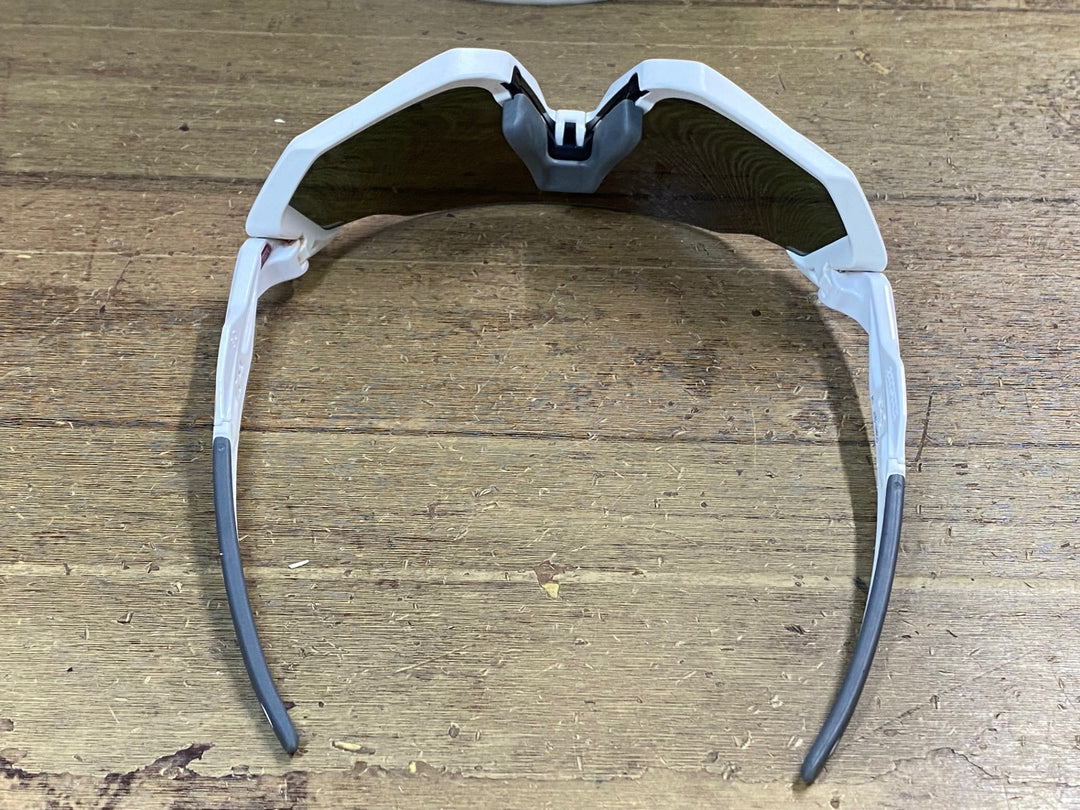 KE795 オークリー OAKLEY FLIGHT JACKET サングラス アイウェア 白 PRIZM
