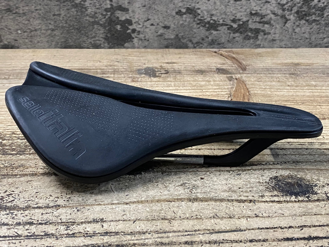 KD345 セライタリア selle italia BOOST SUPERFLOW サドル 145mm スチールレール