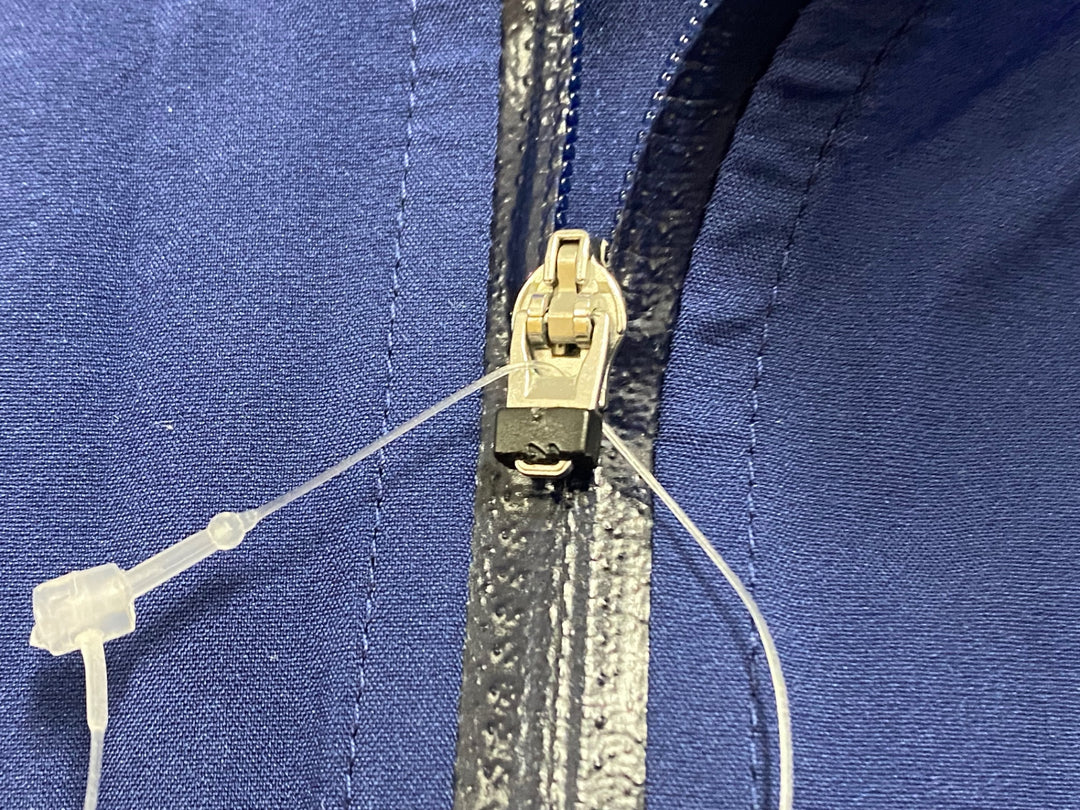 JO324 ラファ Rapha CLASSIC WIND JACKET 長袖 ウインドブレイカー 濃紺 サイズ不明 ※チャック破損