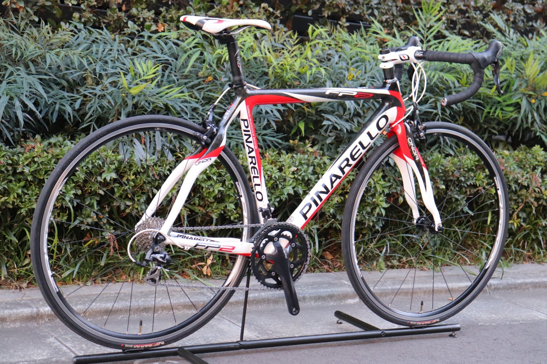 ピナレロ PINARELLO FP2 CARBON 2011年 510サイズ シマノ 105 5700 10S