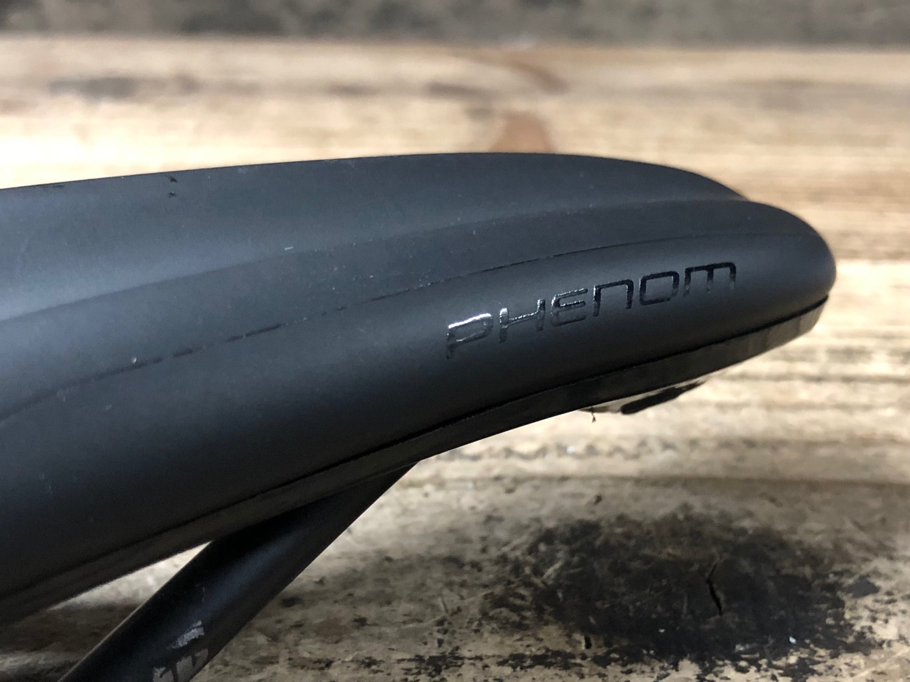 JZ392 スペシャライズド SPECIALIZED PHENOM EXPERT サドル 155mm Ti