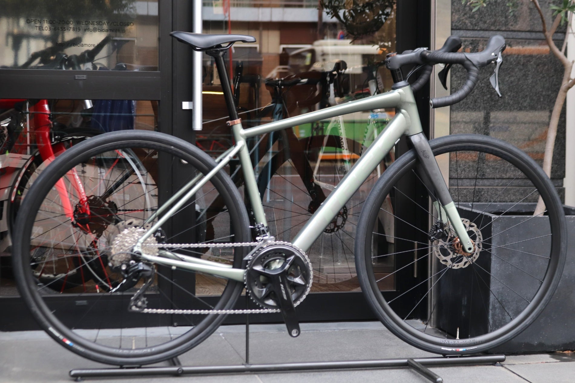 トレック TREK ドマーネ DOMANE AL5 GEN4 2026モデル 52サイズ シマノ