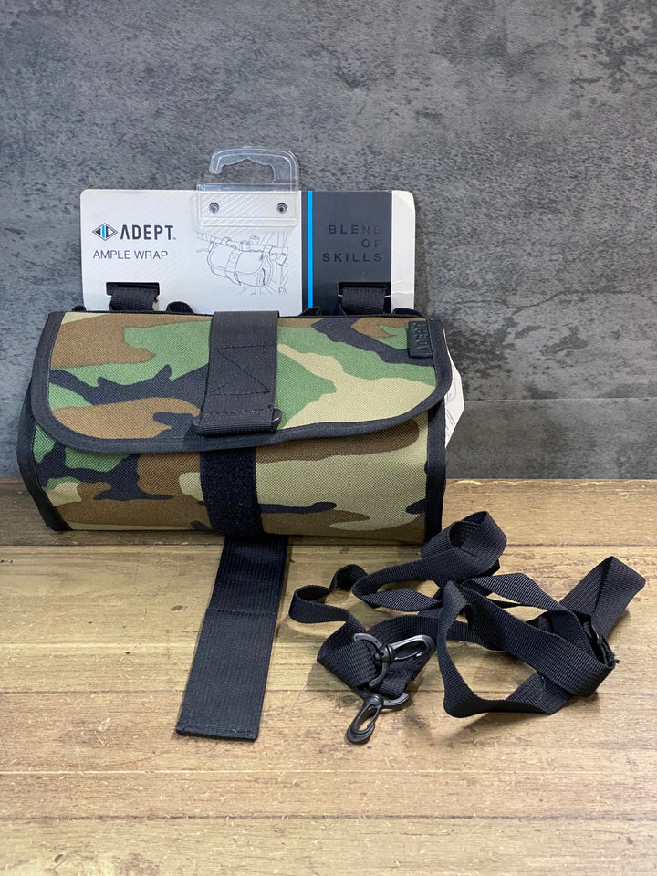JV661 アデプト ADEPT AMPLE WRAP ハンドルバーバッグ カモ柄