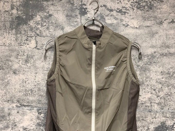 KK158 パスノーマルスタジオ PAS NORMAL STUDIOS MECHANISM STOW AWAY GILET ジレ サイクルベスト M