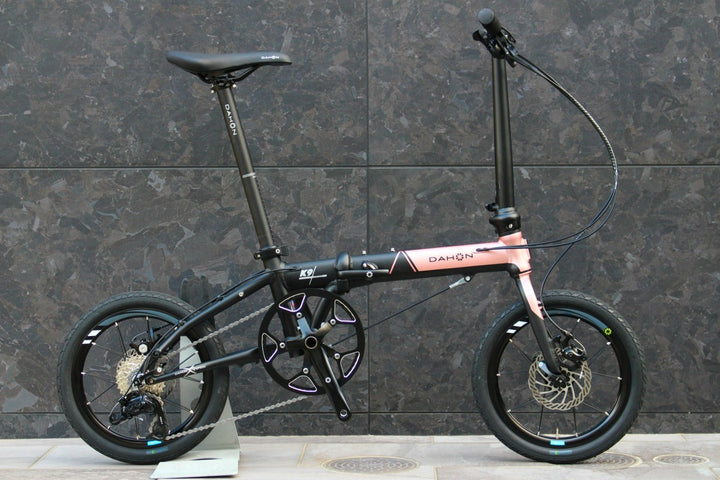 ダホン DAHON K9X 限定カラー PURITY PINK 2025年モデル 9S 16インチ アルミ ミニベロ 【福岡店】