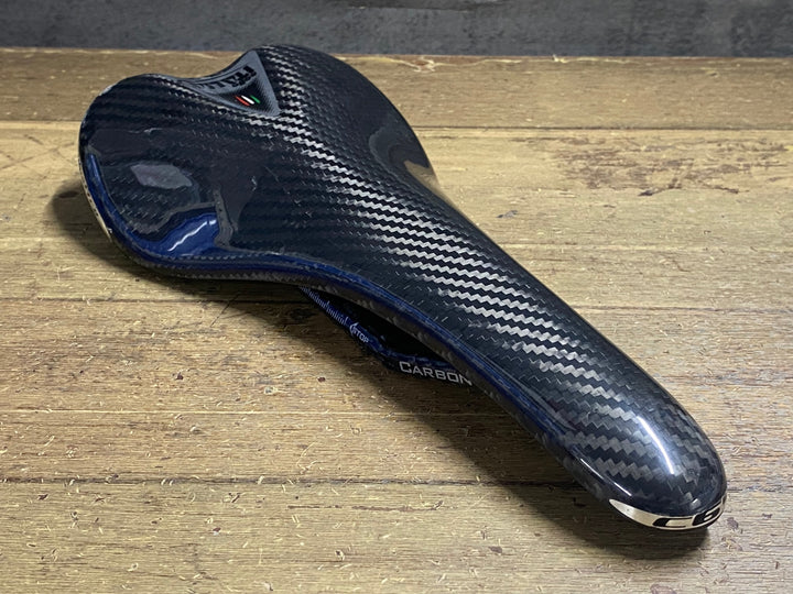 KJ237 セライタリア SELLE ITALIA C60 QUATTRO フル カーボンサドル