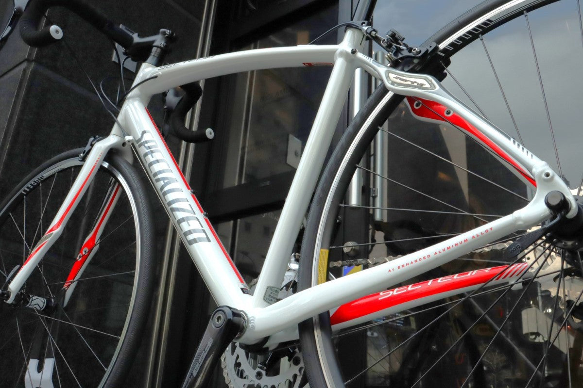 スペシャライズド SPECIALIZED セクター スポーツ SECTEUR SPORT 2013年モデル 54サイズ シマノ ソラMIX –  BICI AMORE ONLINE STORE