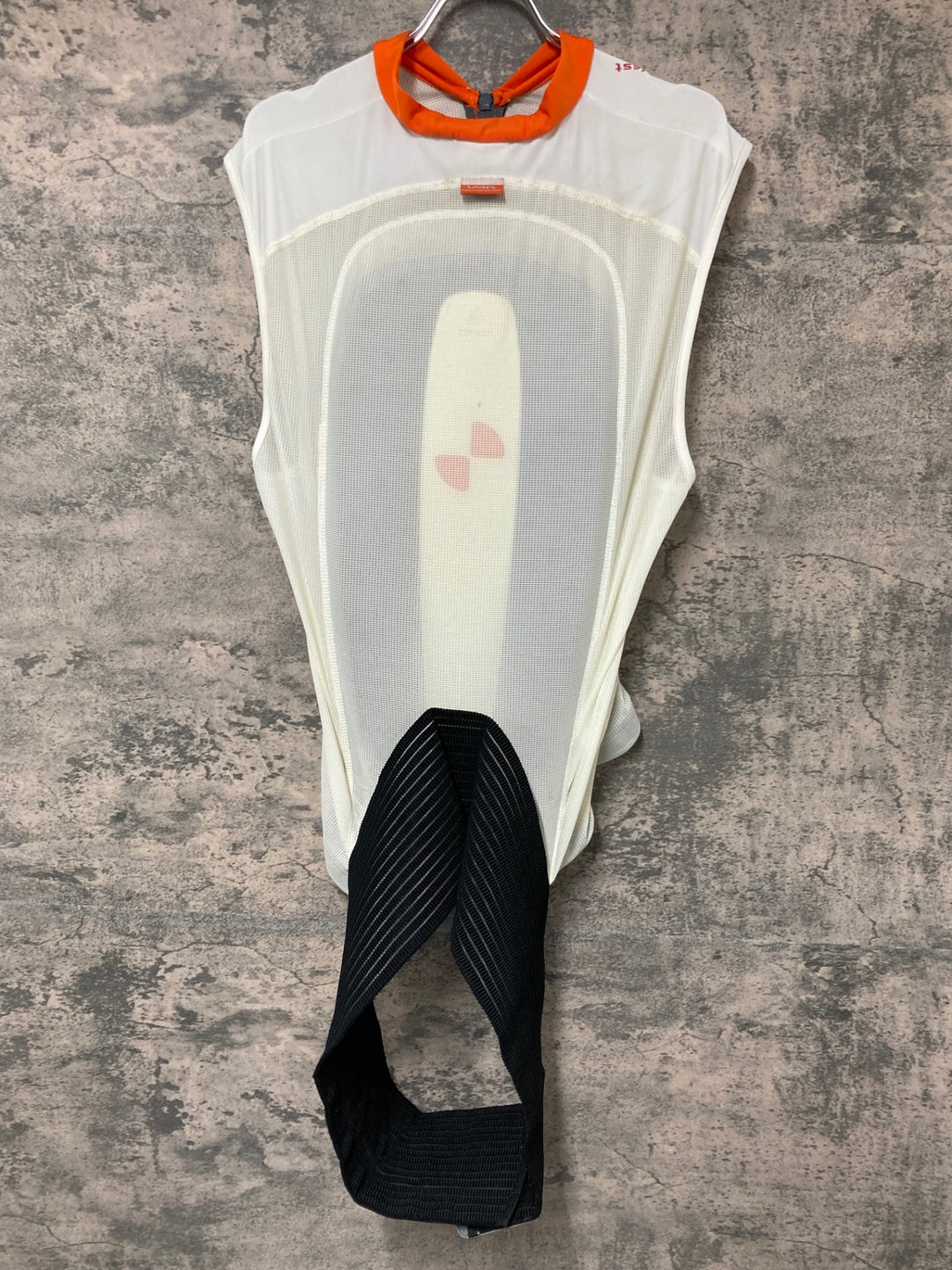 JE646 スパイン SPINE VPD VEST ベスト プロテクター 白 M 未使用