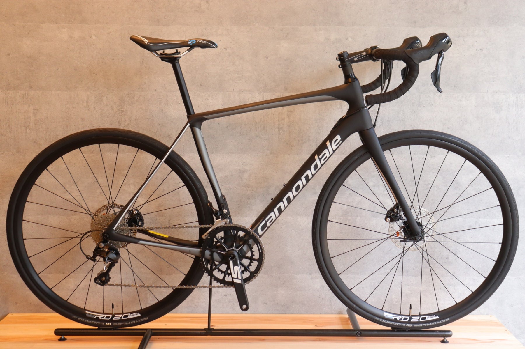 キャノンデール CANNONDALE シナプスカーボン SYNAPSE CARBON DISC
