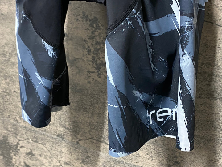 KJ366 レリック reric ビブショーツ 黒 グレー柄 L