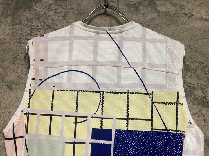 JM530 ラファ Rapha FESTIVE 500 INDOOR TRAINING TANK タンクトップシャツ 総柄 M