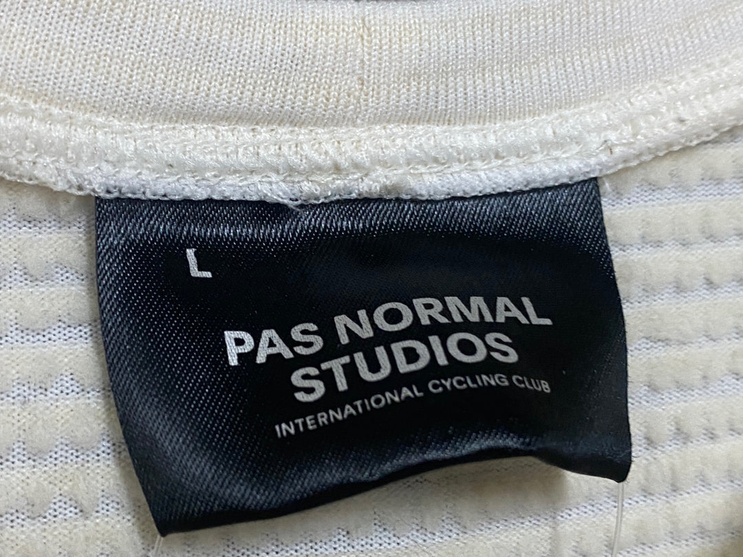 JV859 パスノーマルスタジオ PAS NORMAL STUDIO 長袖 ベースレイヤー 白 L 裏起毛 POLARTEC