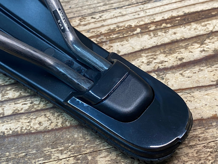 JG748 フィジーク fizik アンタレス ANTARES VERSUS EVO ADAPTIVE サドル 黒 カーボンレール 139mm