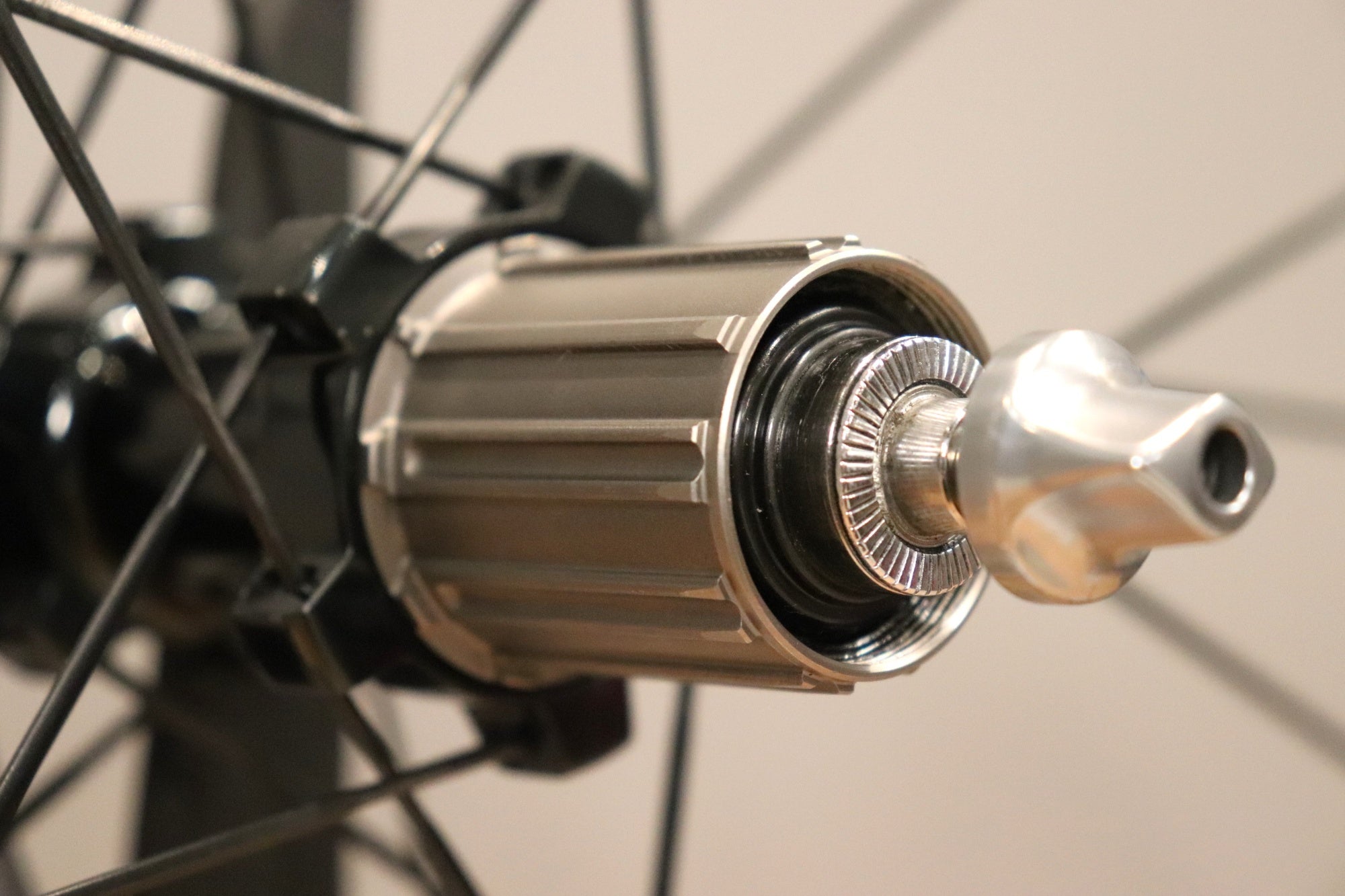 デュラエースカーボンホイールC24 スプロケット付き直接引き取りお安くします デュラエース ホイール C24 スプロケット付き シマノ