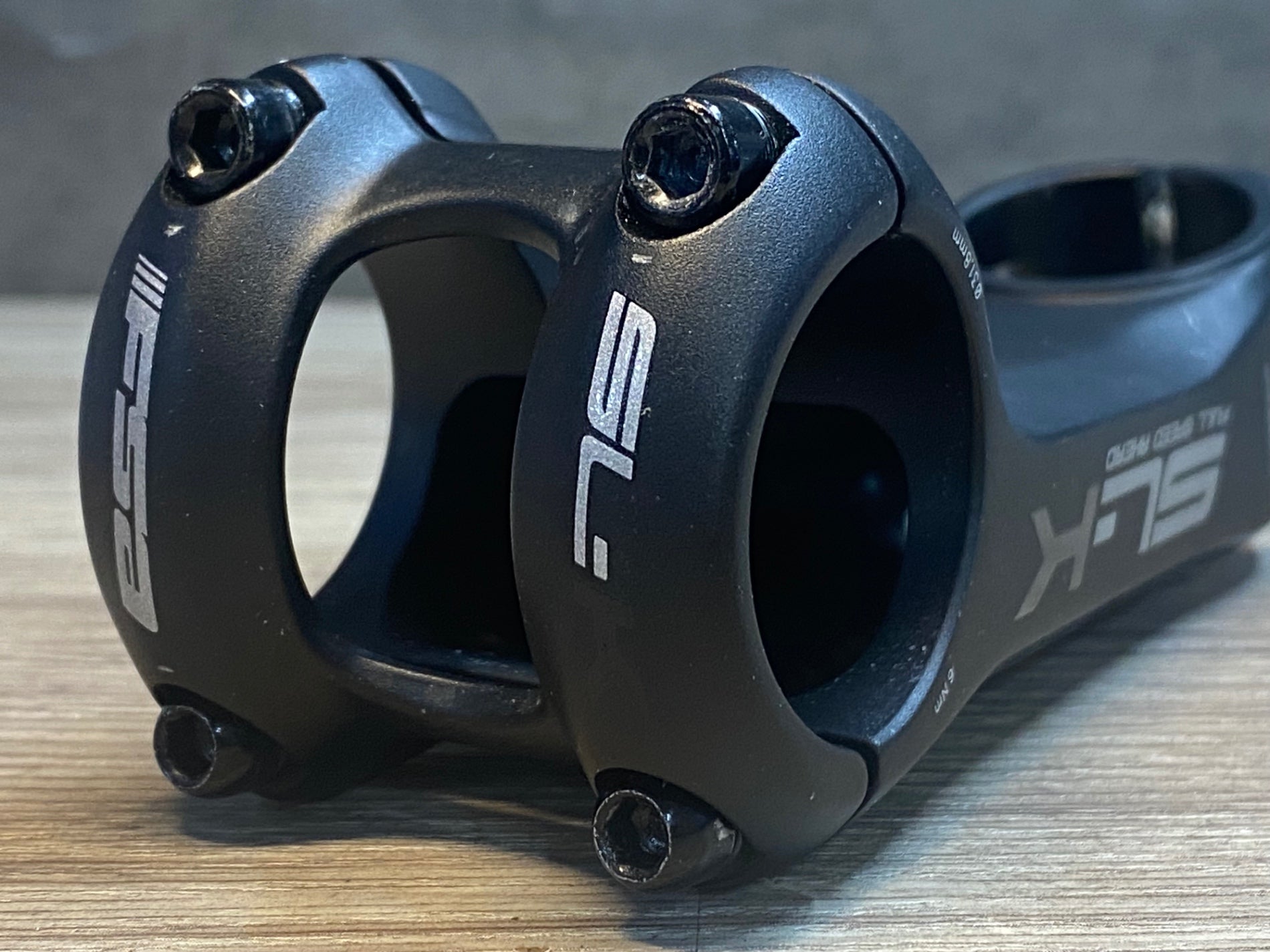 FSA RCR ステム ブラック アルミ　100mm Universal Cycles -- FSA Gossamer Stem - Black/Black [175
