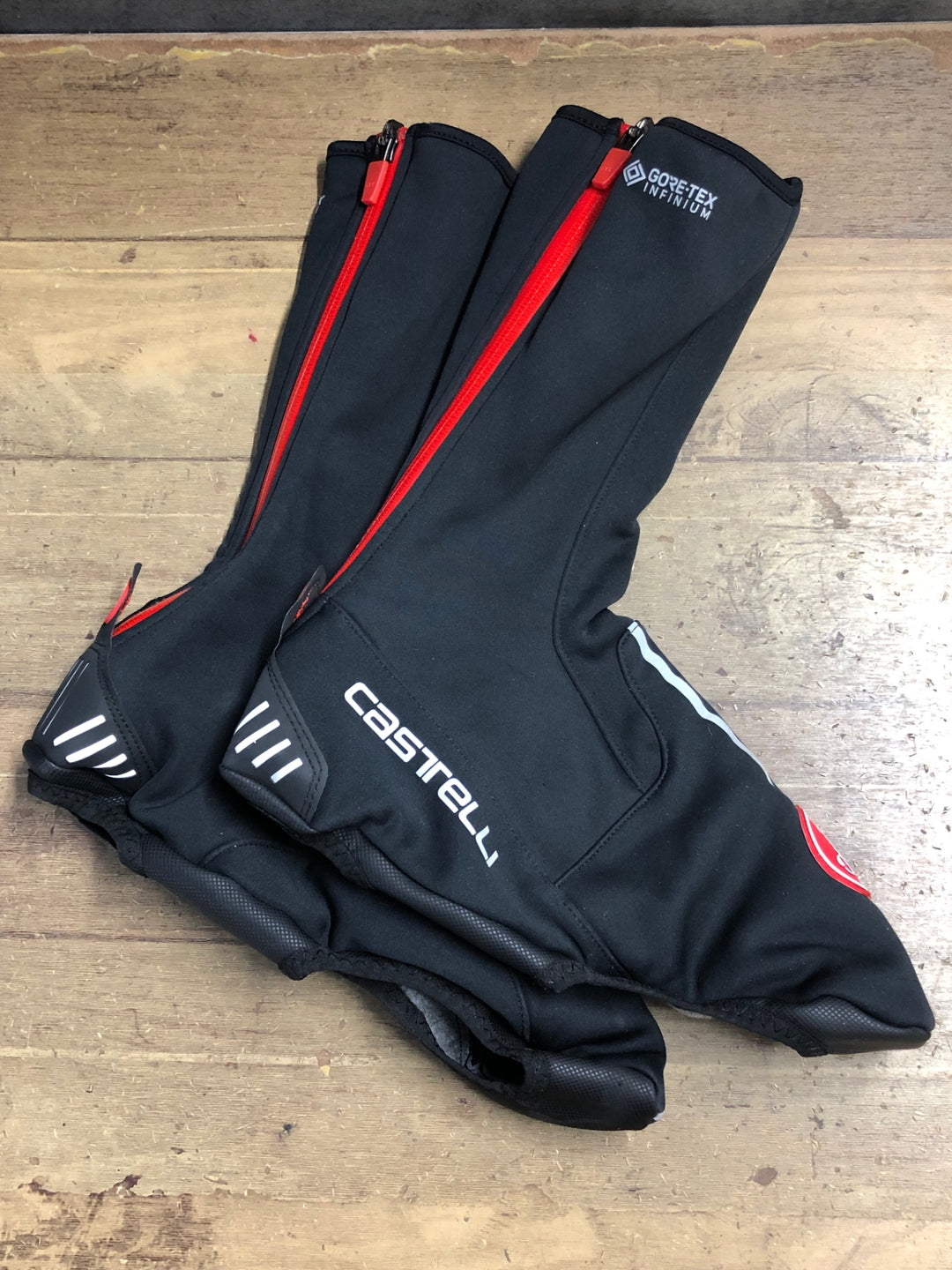 KN707 カステリ CASTELLI ESTREMO SHOECOVER シューズカバー 黒 L