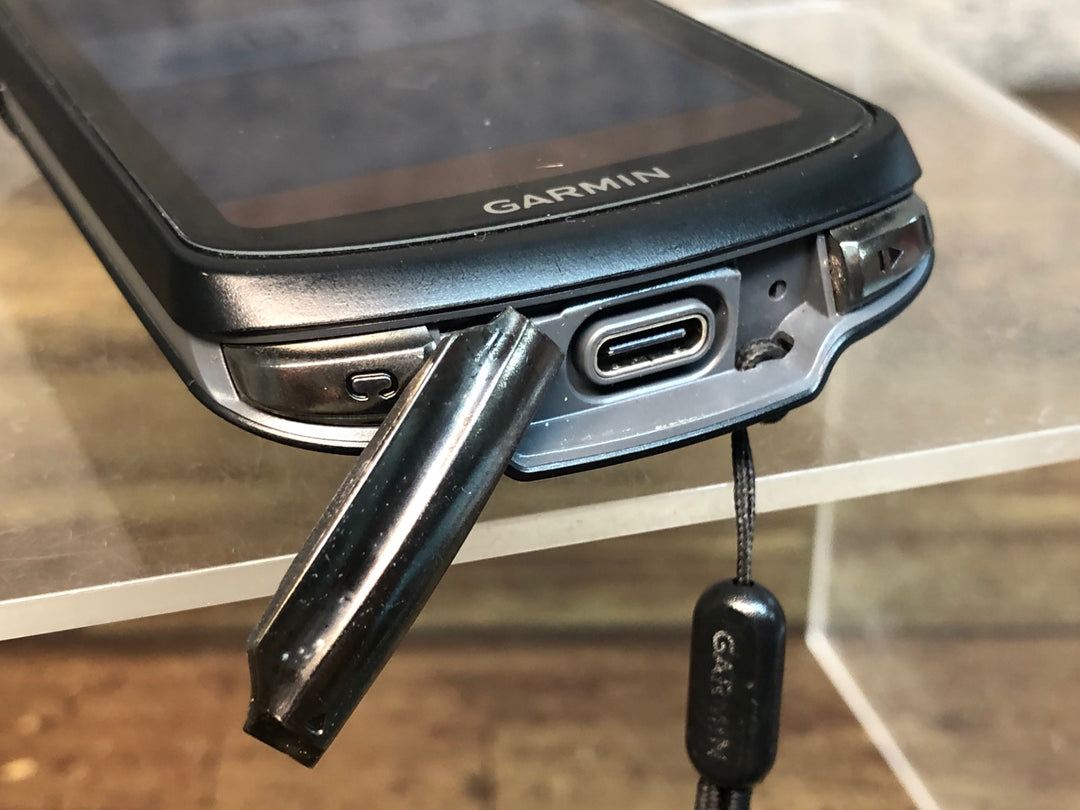 JF918 ガーミン GARMIN エッジ EDGE 1040 SOLAR GPS サイクルコンピューター 本体 ※バッテリー劣化 ジャンク