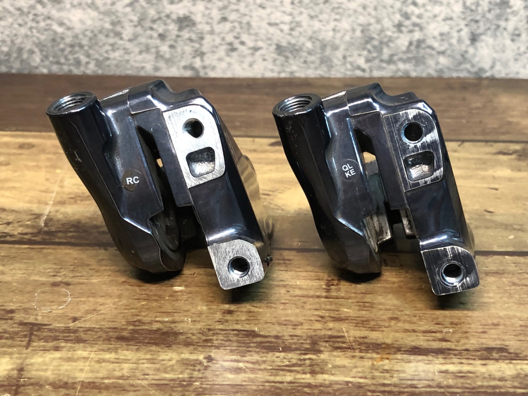 IR736 シマノ SHIMANO アルテグラ ULTEGRA BR-R8070 ディスク