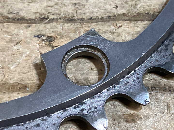 KC985 シマノ SHIMANO チェーンリング PCD130 39T 腐食あり