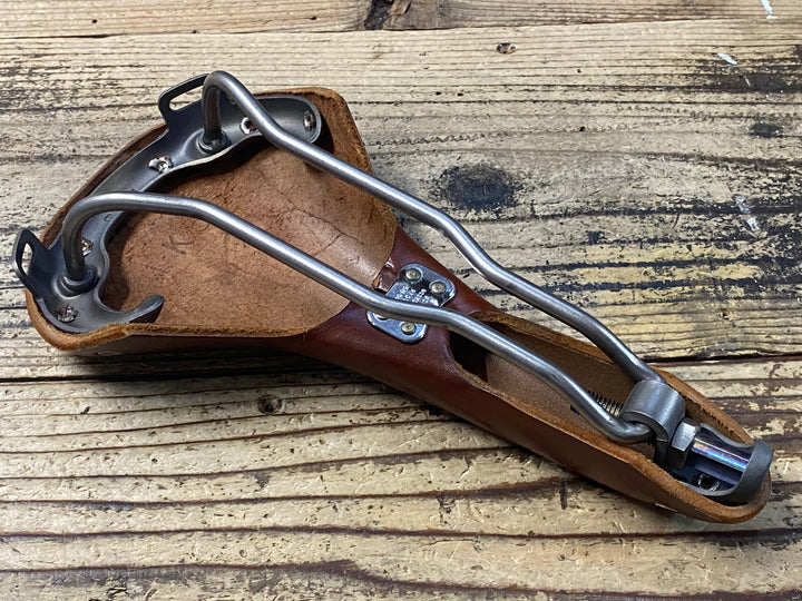 KE323 ブルックス BROOKS スワロー SWALLOW TITANIUM サドル チタンレール BROWN