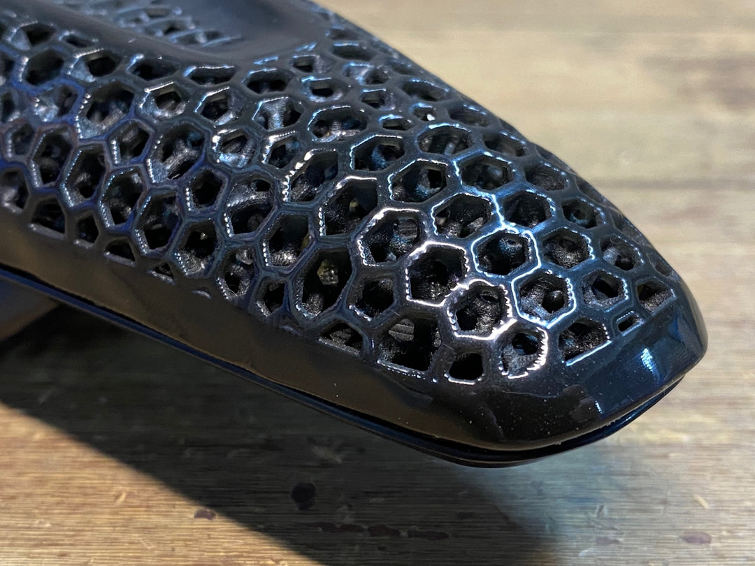 JH489 フィジーク fizik ベント ARGO VENTO R1 ADAPTIVE サドル カーボンレール 黒