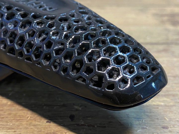 JH489 フィジーク fizik ベント ARGO VENTO R1 ADAPTIVE サドル カーボンレール 黒