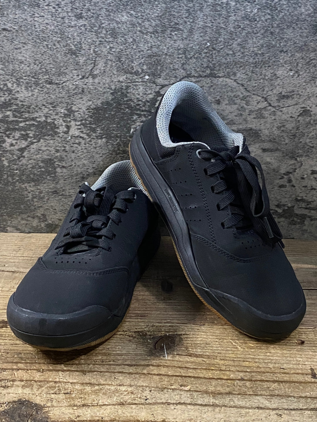 KD813 スペシャライズド SPECIALIZED 2FO Roost Clip ビンディングシューズ 黒 EU42 2穴