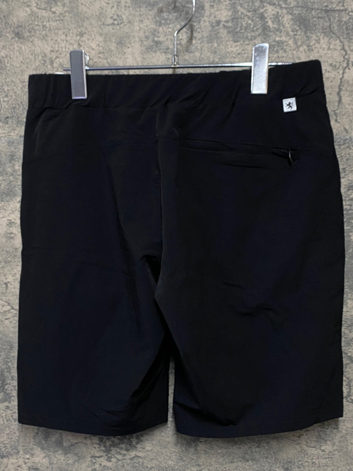 KI970 カペルミュール KAPELMUUR ハーフパンツ 黒 M