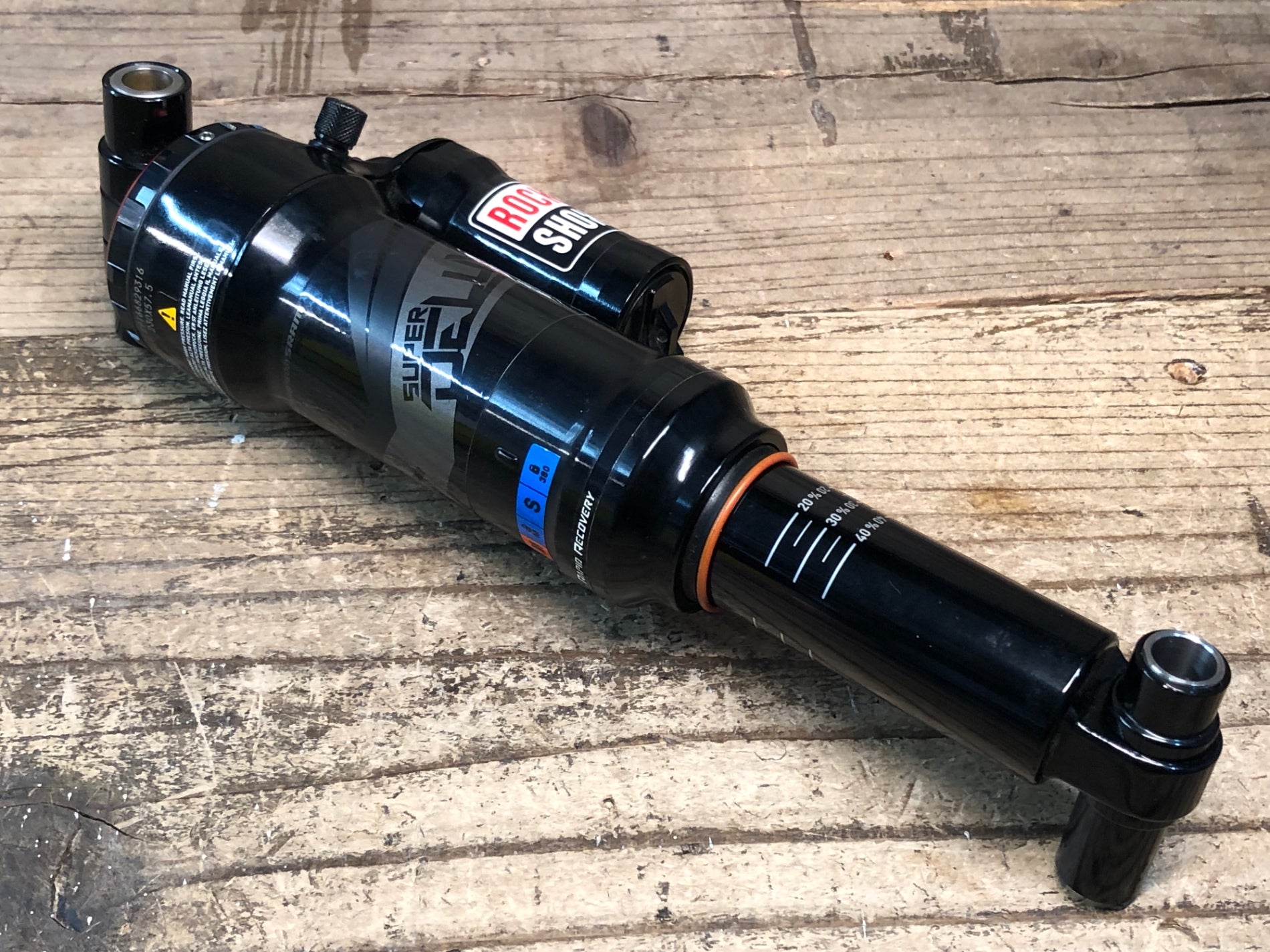 RockShox DH用リアショック 未使用品 JE657 ロックショックス ROCKSHOX SUPERDELUXE RC3 リアサスペンション