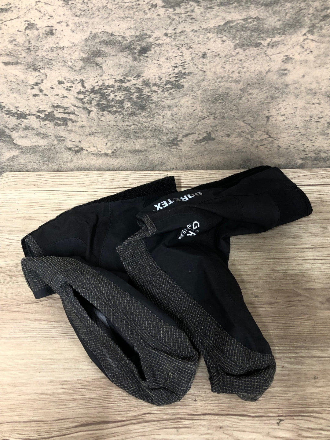 JS668 GORE BIKE WEAR GORE-TEX シューズカバー 黒 EU 39-41 M