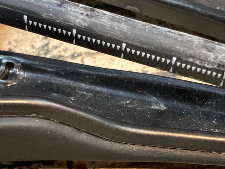 JN514 セライタリア Selle Italia SLR PRO TEAM サドル カーボンレール 130mm ※レールクラックのためジャンク