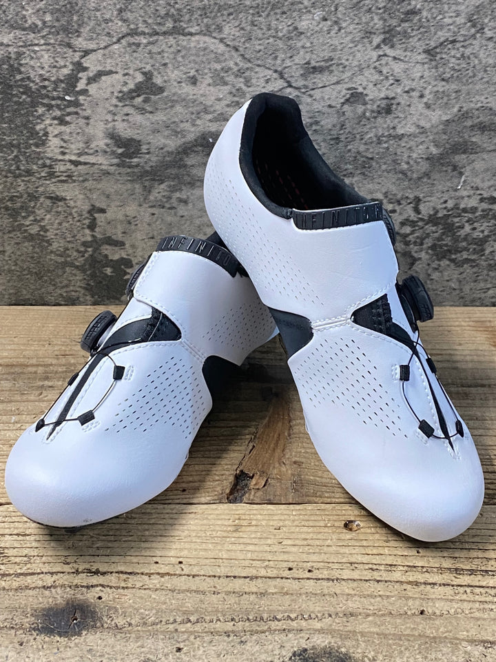 KE273 フィジーク Fizik インフィニート INFINITO R1 ビンディングシューズ EU40 3穴 白