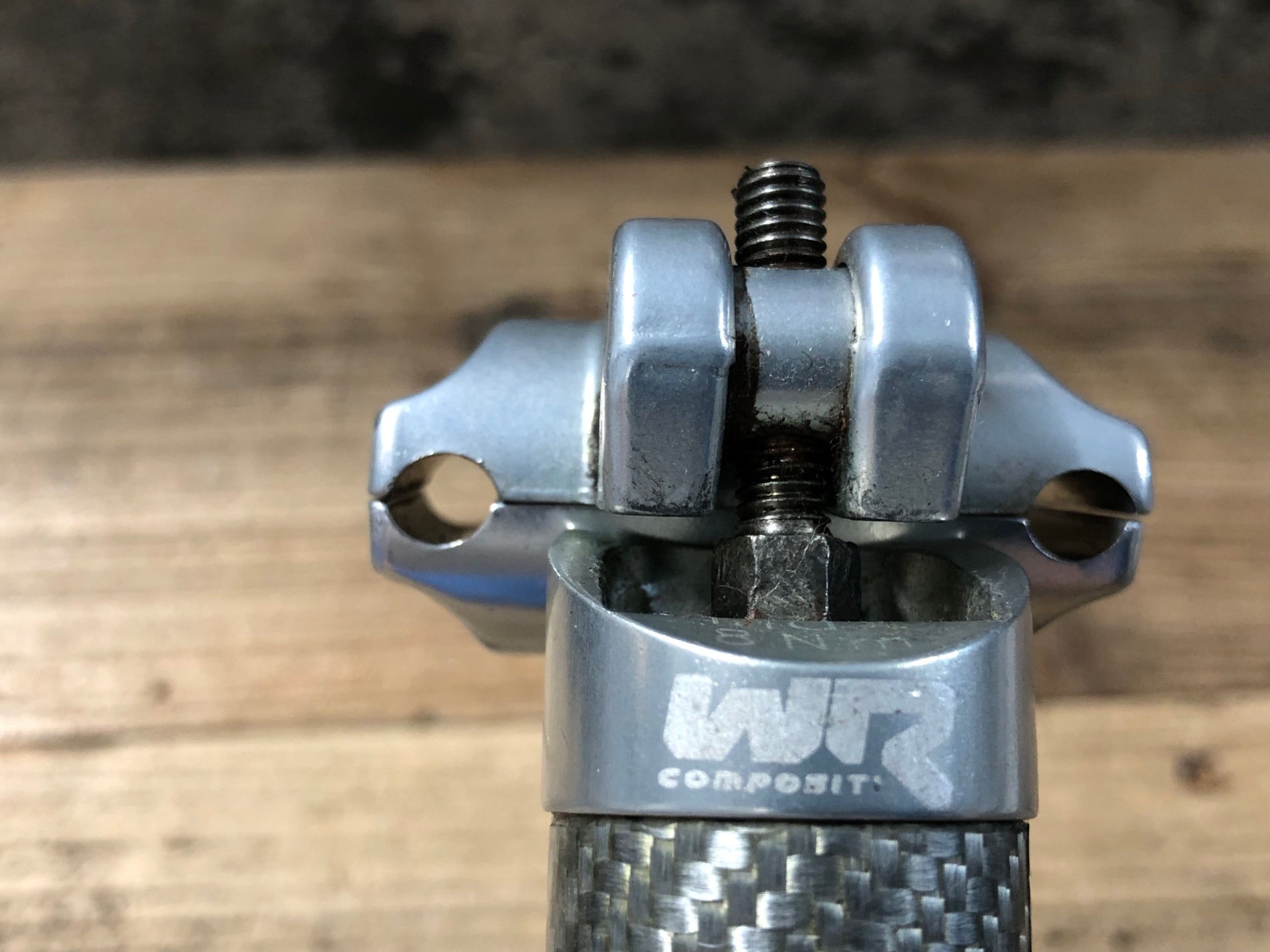 IY011 WR COMPOSITI カーボン シートポスト Φ27.2 約210mm – BICI