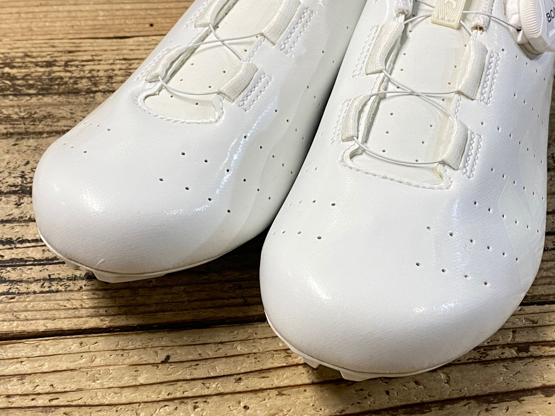 KF311 マヴィック MAVIC COSMIC BOA ビンディングシューズ 白 3穴 BOA EU42 2/3