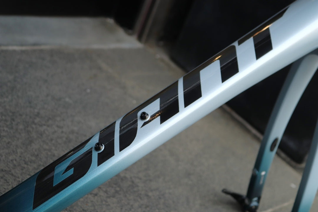 ジャイアント GIANT ディファイ DEFY ADVANCED PRO1 2020モデル Mサイズ カーボン ディスクブレーキ フレームセット リペイント品 【東京南麻布店】