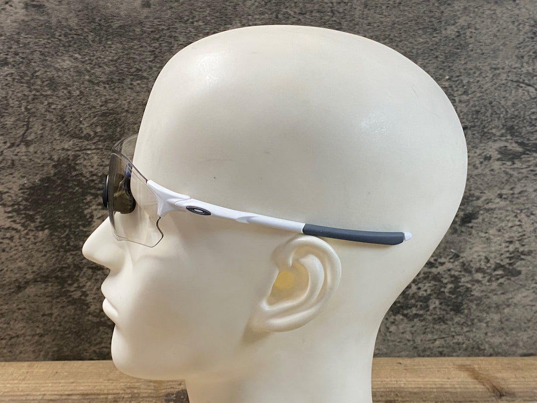 JW566 オークリー OAKLEY EVZERO PATH AF サングラス 調光レンズ 白